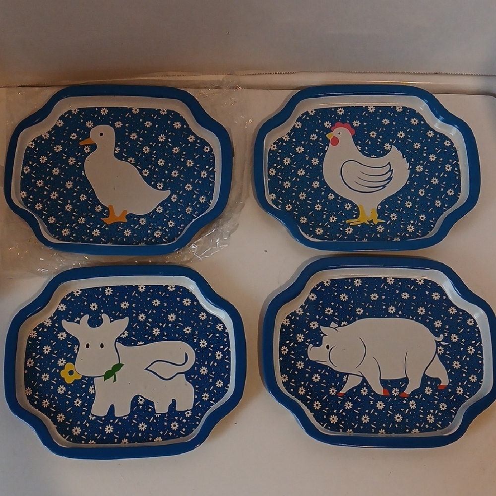 Set of Four Vintage 80s Metal Blue Animal Plates Snack Trays